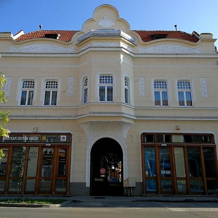 Zakarias Apartments Csíkszereda Kültér fotó