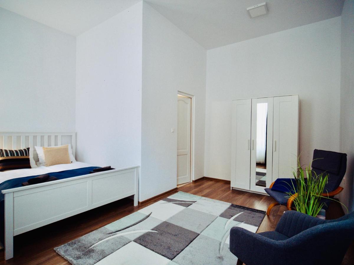 Zakarias Apartments Csíkszereda Kültér fotó