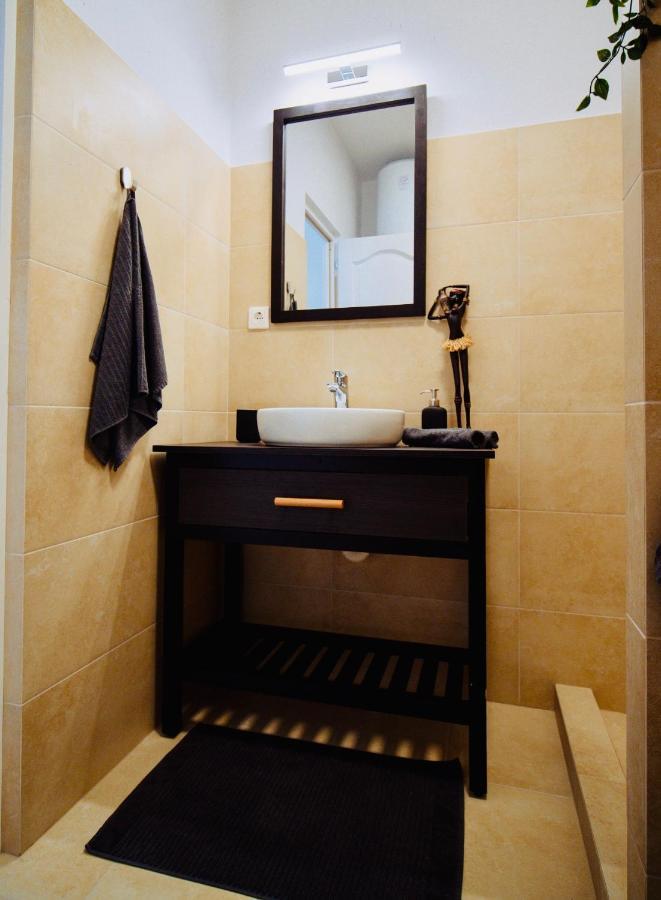 Zakarias Apartments Csíkszereda Kültér fotó