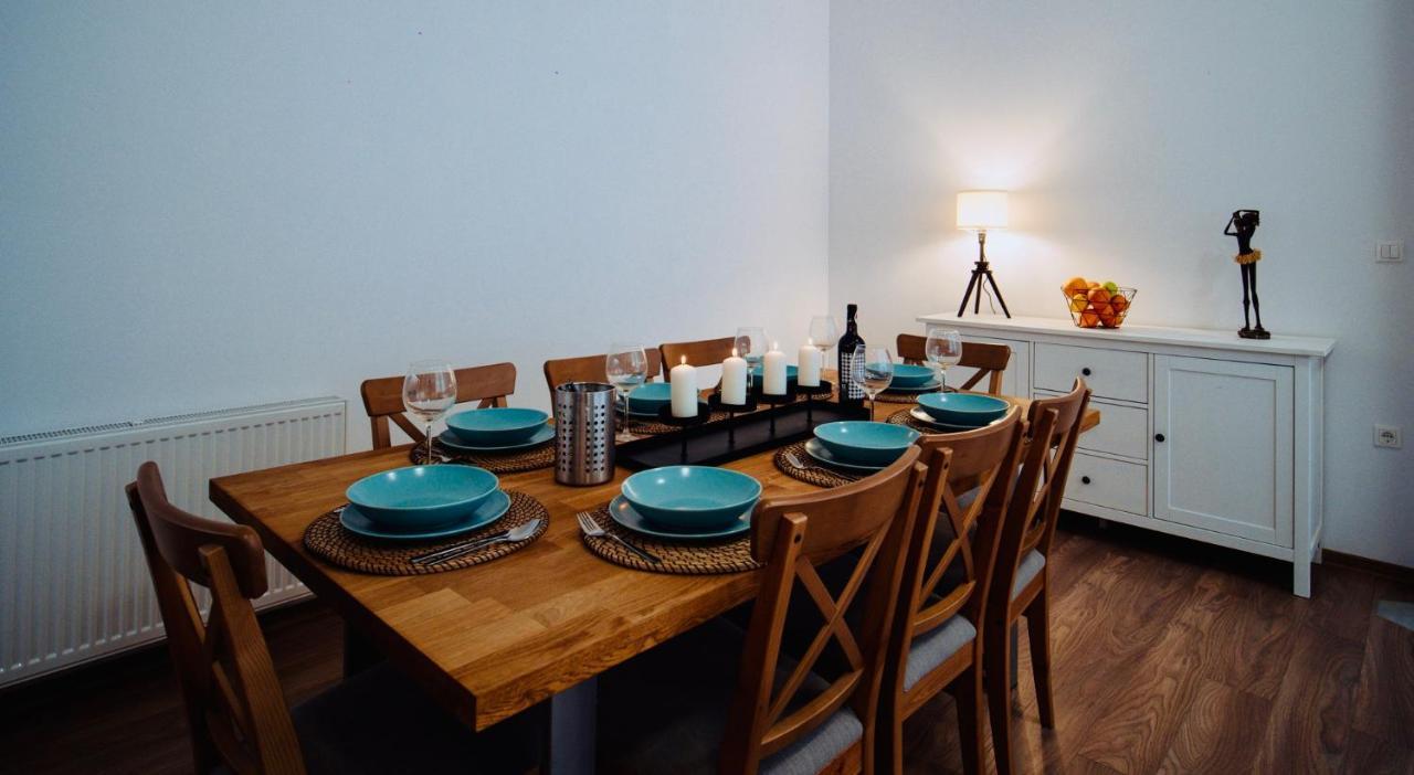 Zakarias Apartments Csíkszereda Kültér fotó