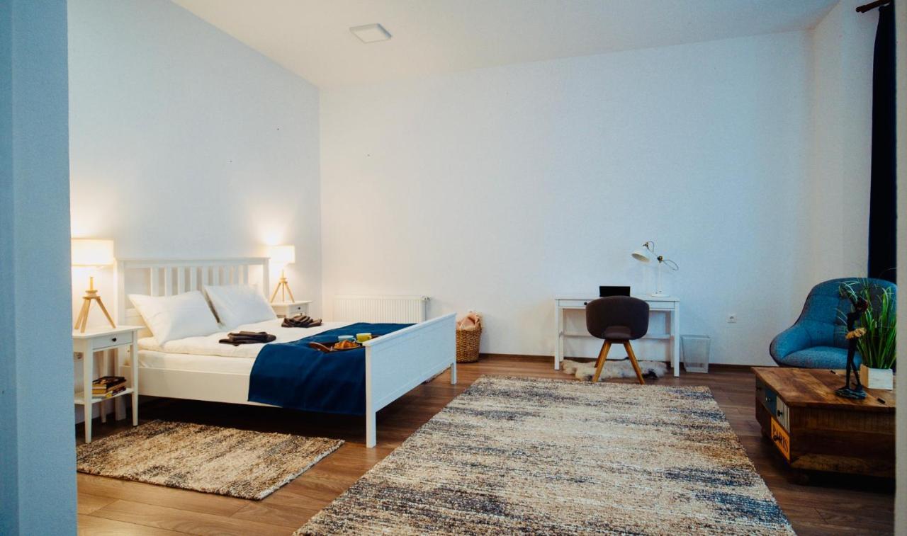 Zakarias Apartments Csíkszereda Kültér fotó
