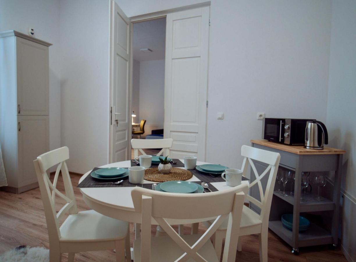 Zakarias Apartments Csíkszereda Kültér fotó