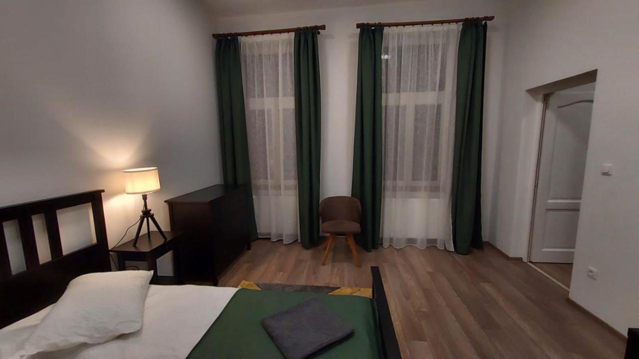 Zakarias Apartments Csíkszereda Kültér fotó